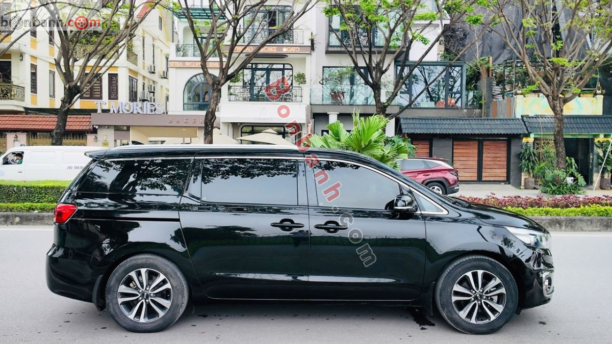 Xe Kia Sedona 2.2L DATH 2018