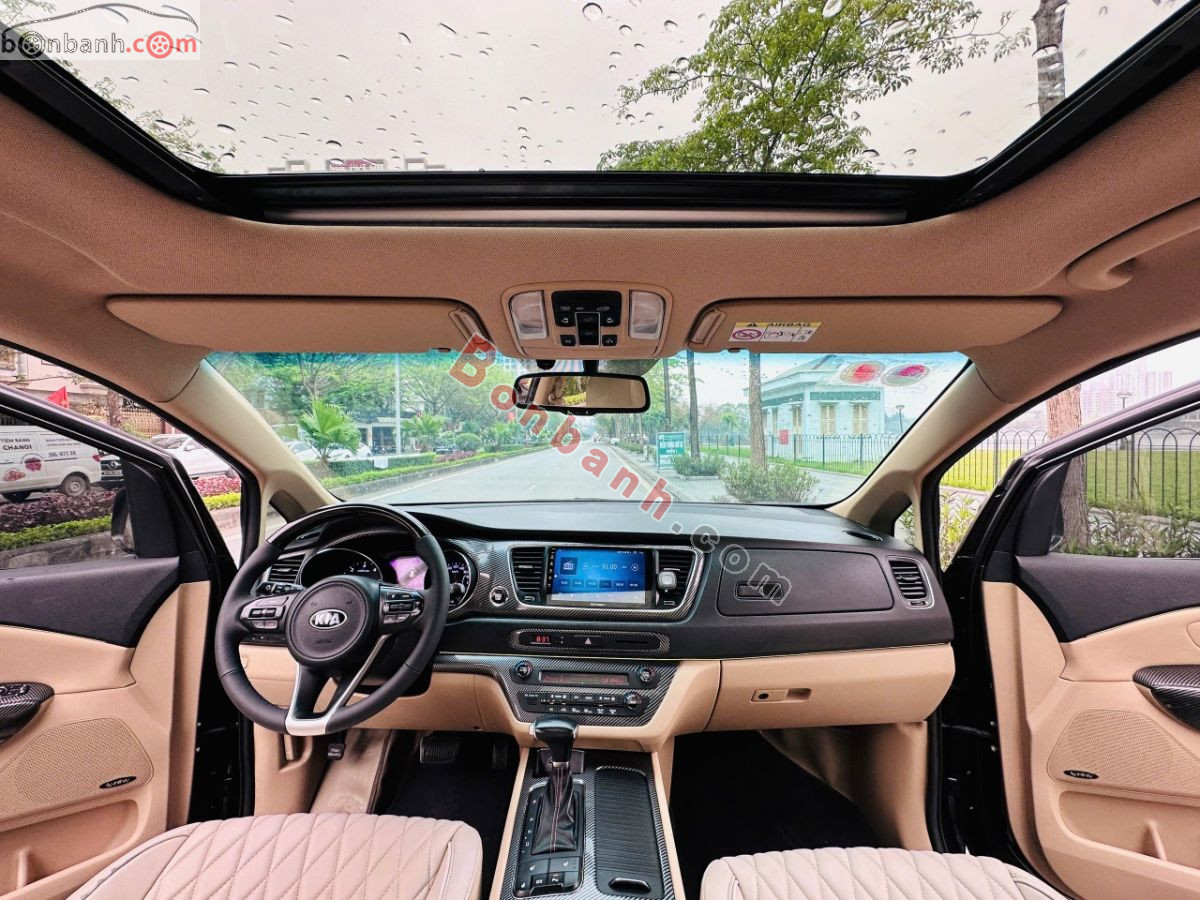 Xe Kia Sedona 2.2L DATH 2018