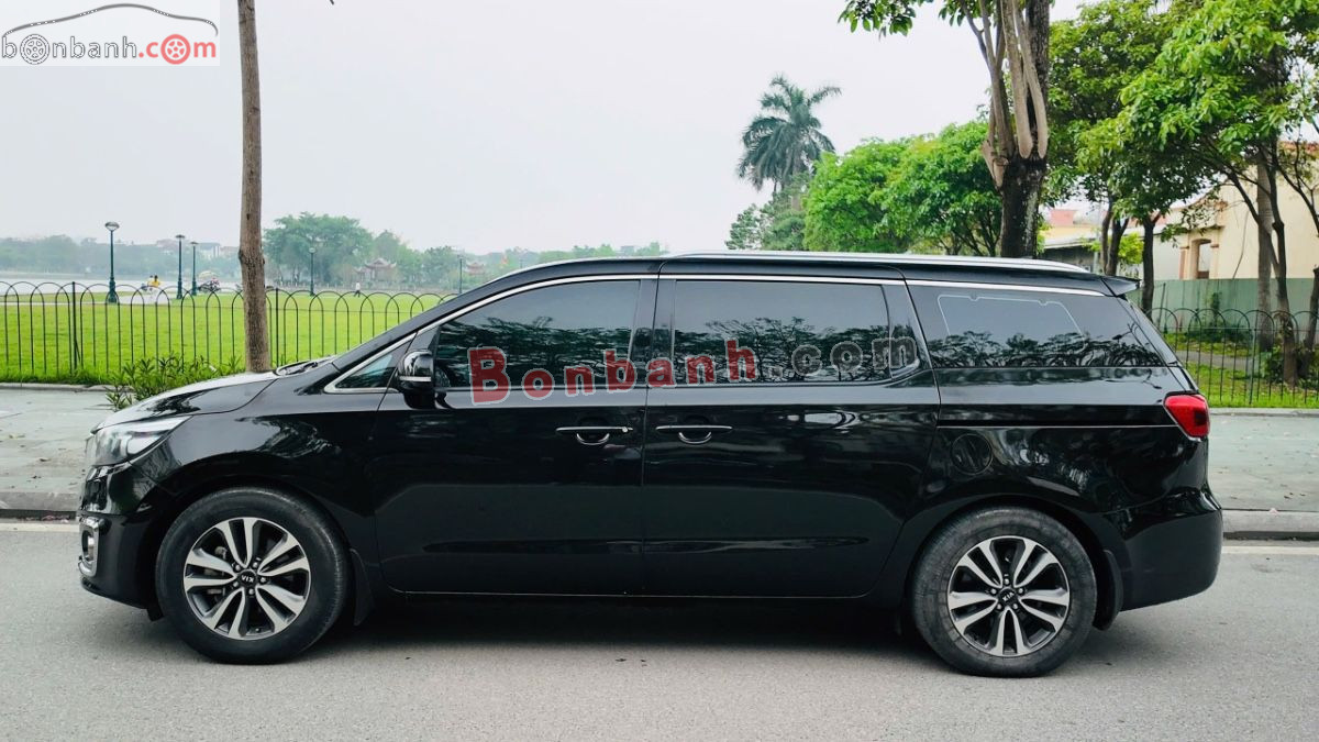 Xe Kia Sedona 2.2L DATH 2018