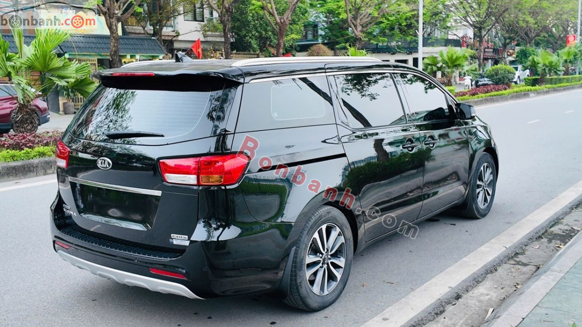 Xe Kia Sedona 2.2L DATH 2018