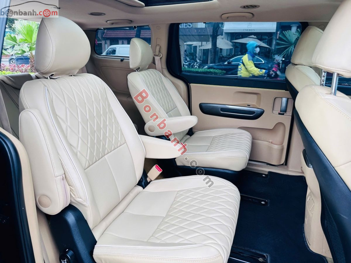 Xe Kia Sedona 2.2L DATH 2018