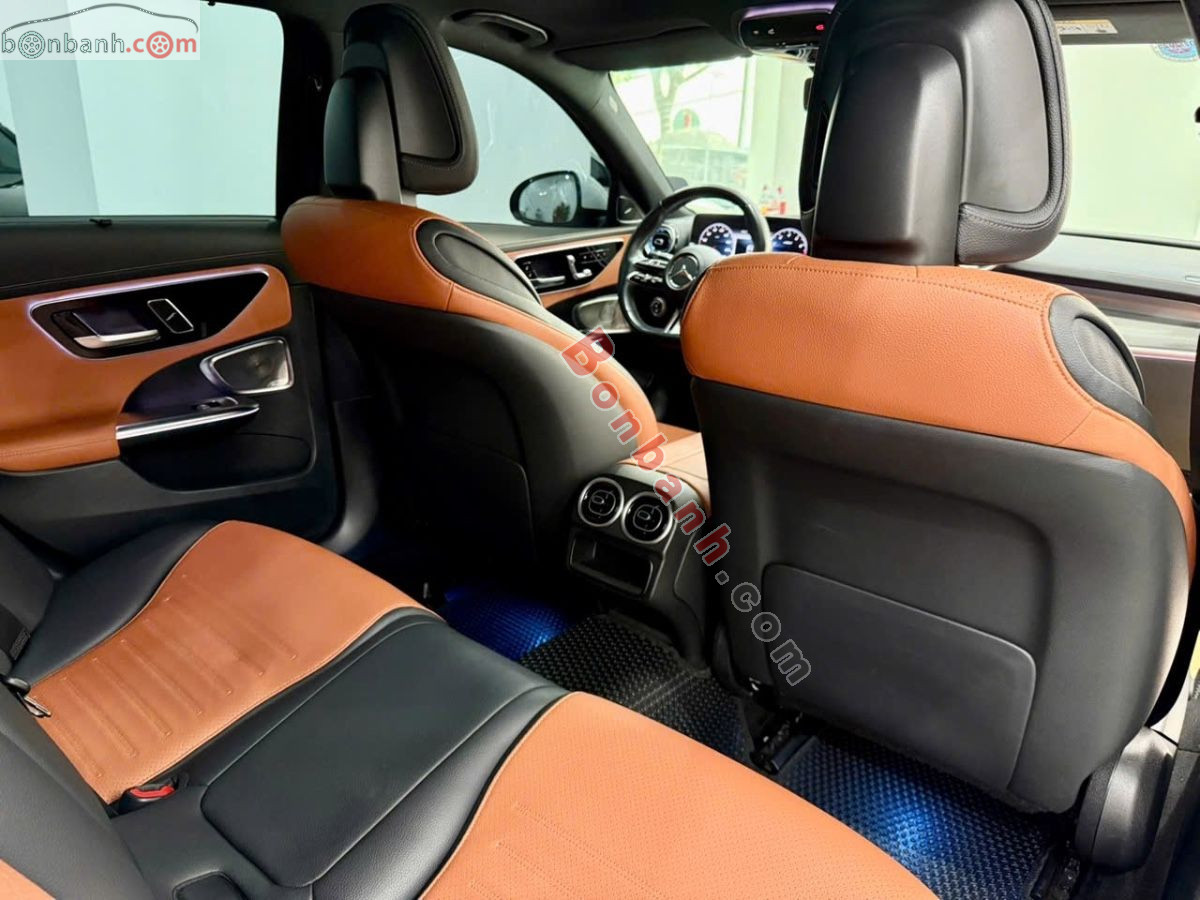 Xe Mercedes Benz C class C300 AMG 2022