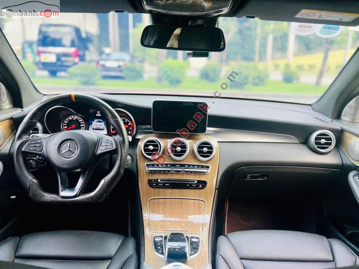 Xe Mercedes Benz GLC 250 4Matic 2016