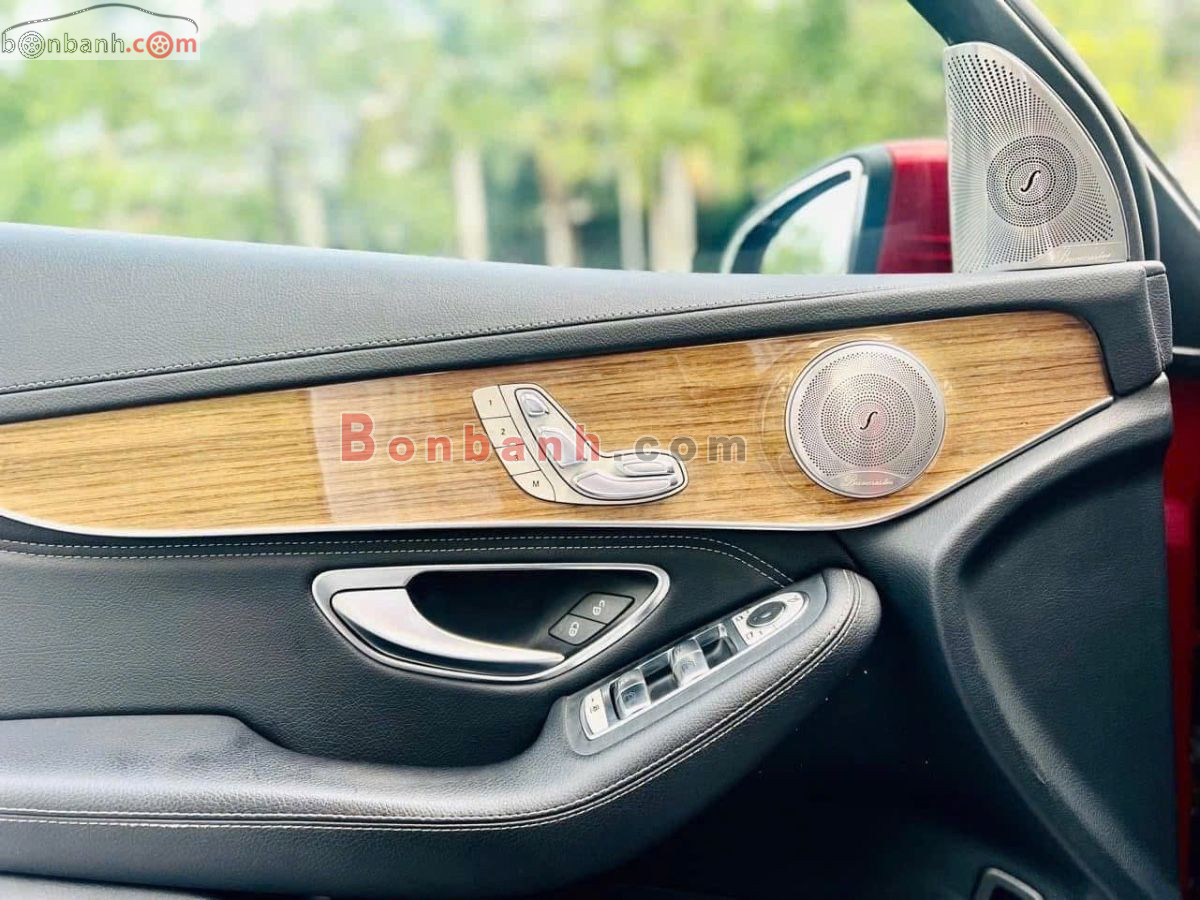 Xe Mercedes Benz GLC 250 4Matic 2016