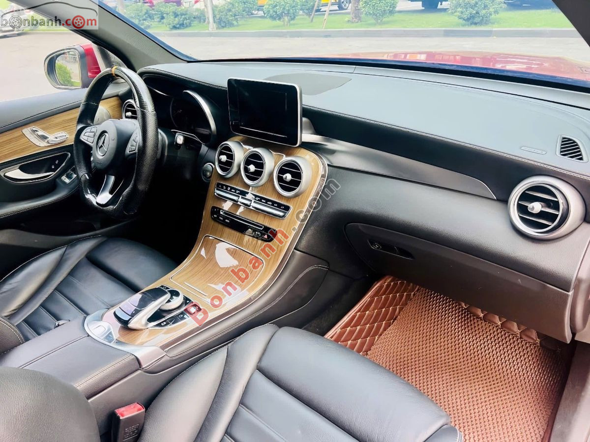 Xe Mercedes Benz GLC 250 4Matic 2016