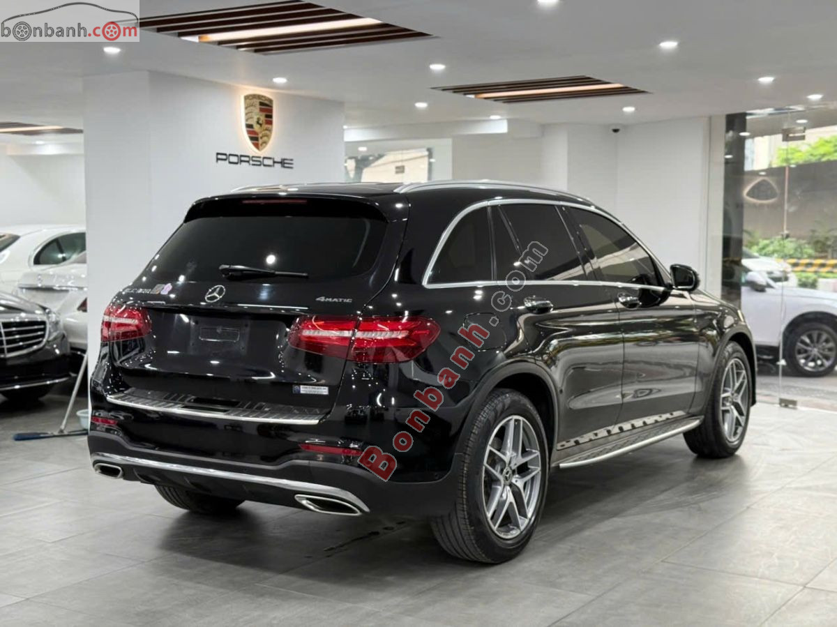 Xe Mercedes Benz GLC 300 4Matic 2018