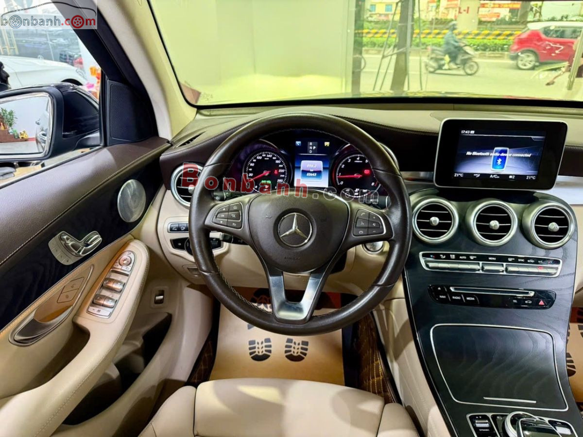 Xe Mercedes Benz GLC 300 4Matic 2018