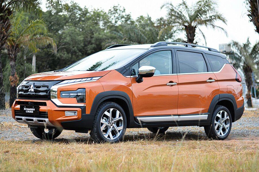 Xpander Cross 2024.jpeg